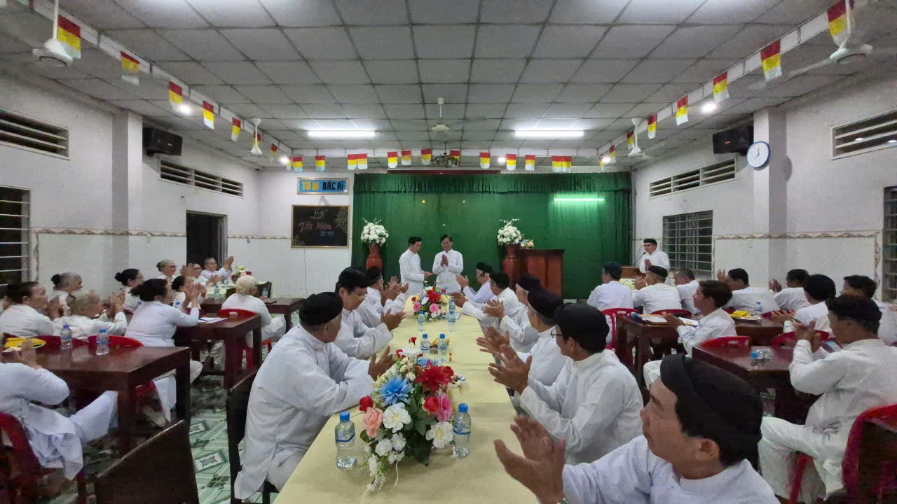 Tất niên tại Hội Thánh Cao Đài Chơn Lý